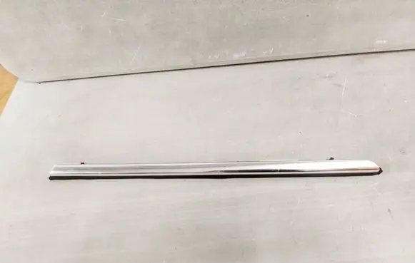 Opel Zafira C Front arch trim 20808477