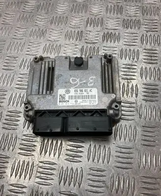 Volkswagen PASSAT B6 Engine control unit/module 03G906021AC 0281012719 1039S12043