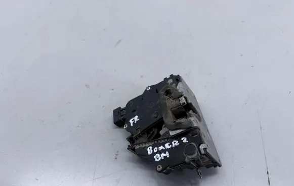 Peugeot Boxer Front door lock 1350147080 110708190 977713100