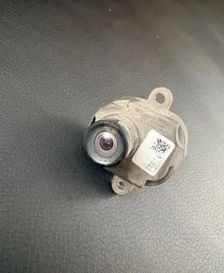 BMW 5 F10 F11 Front bumper camera 833004