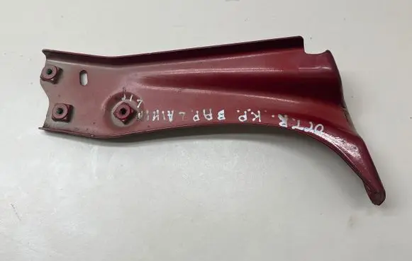 Skoda Octavia Mk3 (5E) Fender mounting bracket 5E0821141