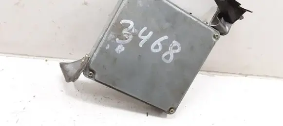 Toyota Avensis T250 Engine control unit/module 3468