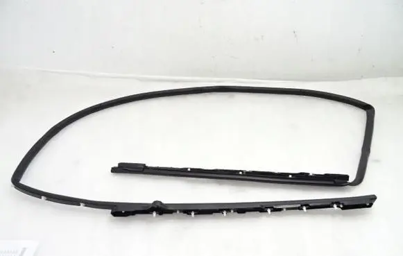 DS Automobiles 7 Crossback Engine compartment rubber 9817330280