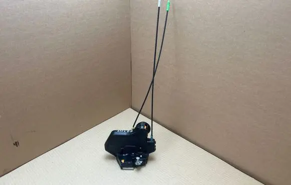 Subaru Justy Rear door lock