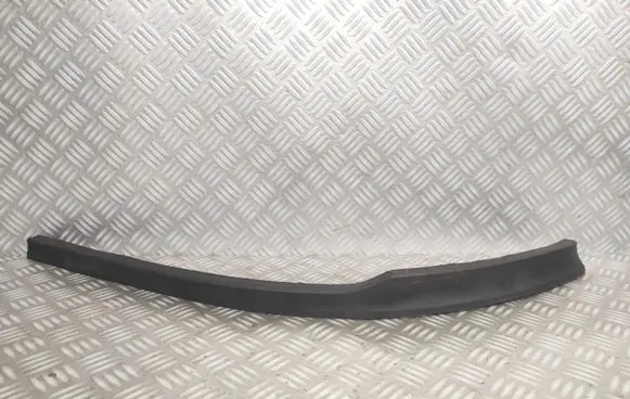 Front bumper mounting bracket
