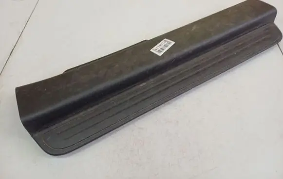 Chevrolet Captiva Front sill trim cover 96630460