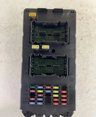 Jeep Grand Cherokee (WK) Fuse module 56050066AC 0343195 30959L