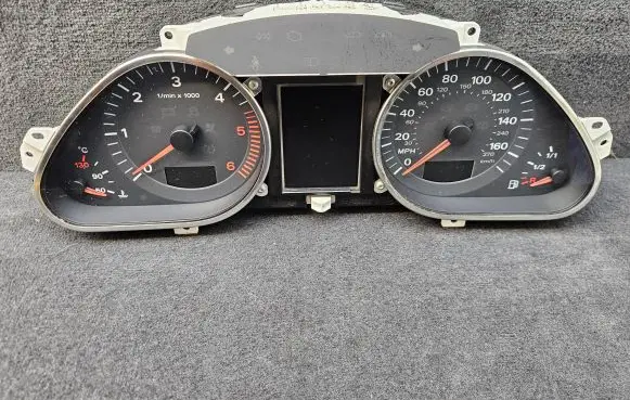 Audi Q7 4L Speedometer (instrument cluster) 4L0920980G 4F0910930C 503000737901