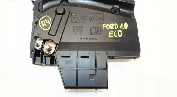 Ford Fiesta Fuse module AV6T14A067AB
