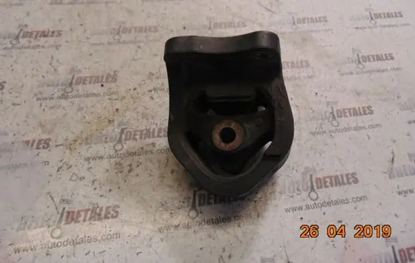 Honda CR-V Engine mount bracket AV74754HG