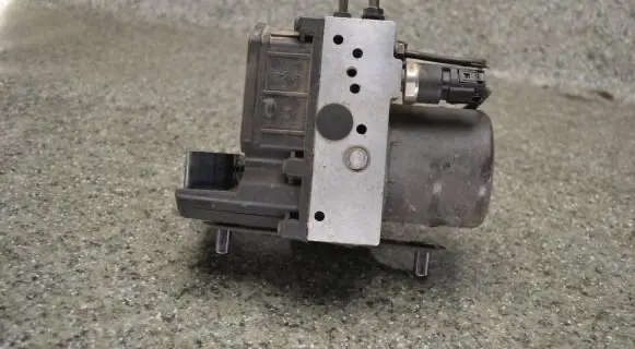 BMW 7 E65 E66 ABS Pump 0265225007