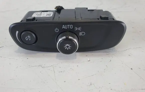 Chevrolet Volt II Light switch 84192536 75A0518 36T35F