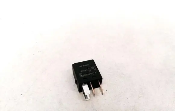 Volvo S40, V40 Other relay MB953382 014851A