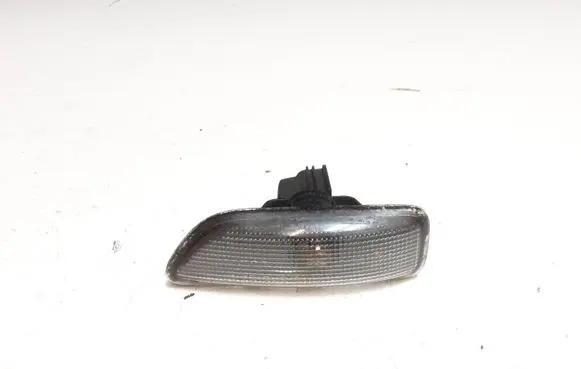 Volvo XC90 Front fender indicator light 8658945