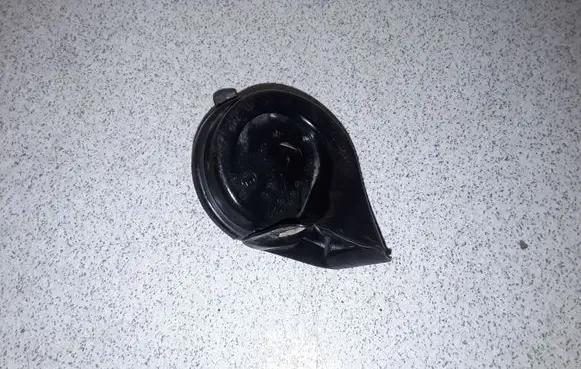 BMW 5 E39 Horn signal 61338381272 8381272