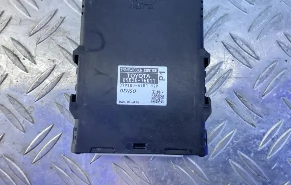 Lexus CT 200H Gearbox control unit/module 8953576011 0791005780