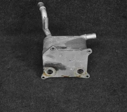 Engine oil radiator