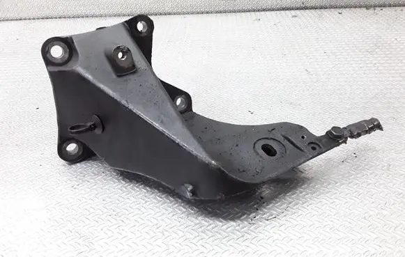 Land Rover Range Rover Sport L320 Engine mounting bracket 6H436037AB