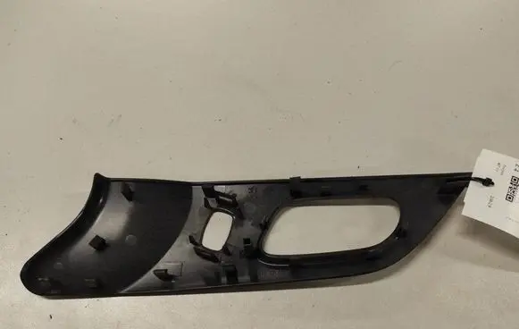 Peugeot 407 Front door interior handle trim 964353127703 739810059