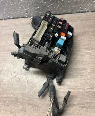 Toyota Auris 150 Fuse box set 7233R0A2