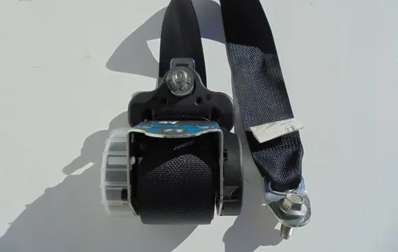 Nissan Pulsar Rear seatbelt 627817900C