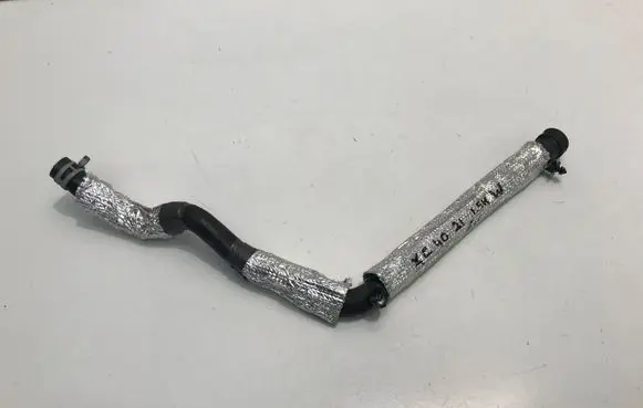 Volvo XC40 Engine coolant pipe/hose 32138058 8889235157