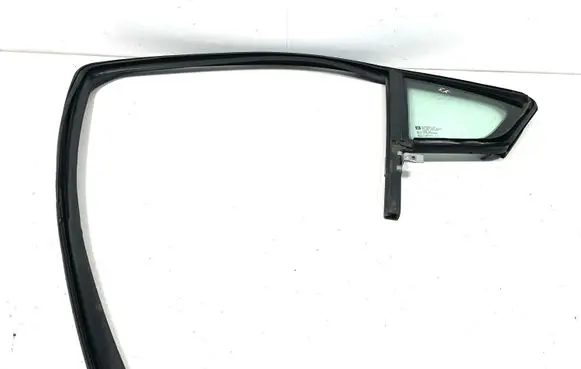 Chevrolet Volt I Rear vent window glass DOT904AS2M504 43R000262 E000251