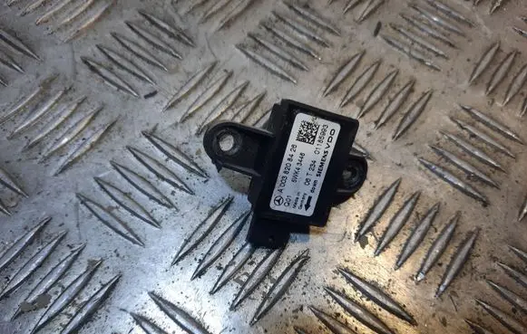 Mercedes-Benz GL X164 Airbag deployment crash/impact sensor A0038208426