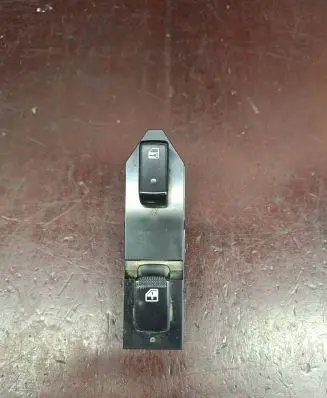 KIA Sportage Electric window control switch 040913