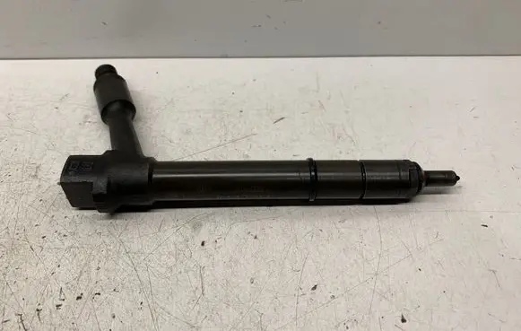 Opel Meriva A Fuel injector TJBB01901D 002681