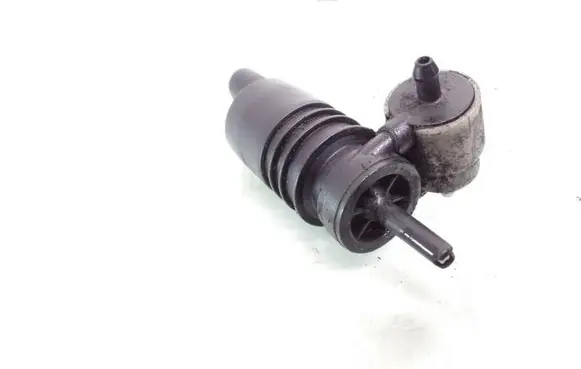 Volkswagen PASSAT B5.5 Windshield washer spray nozzle 