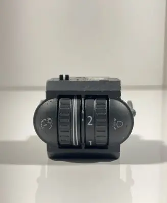 Volkswagen Golf V Headlight level height control switch 1K0941333