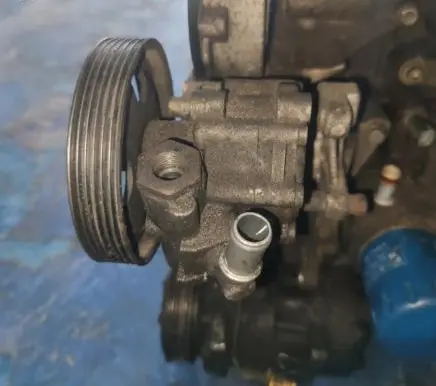 Citroen C5 Power steering pump 9636086680 7617955502