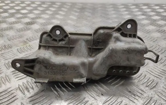 Vacuum air tank