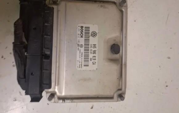 Volkswagen Polo Engine control unit/module 045906019CA 1039S13131 0281012195