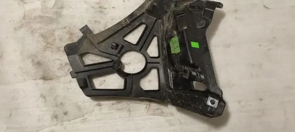 Opel Grandland X Front bumper mounting bracket 9840131577