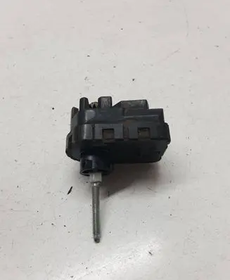 Headlight level adjustment motor