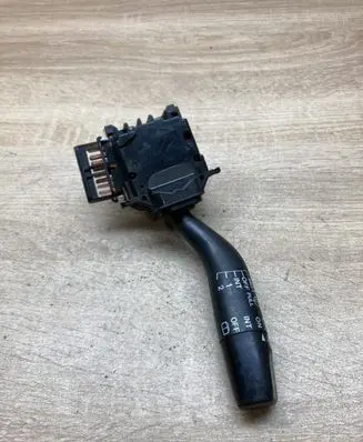 Mazda MPV Wiper control stalk 17B122