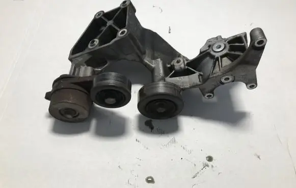 KIA Sorento Timing belt tensioner 
