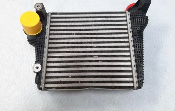 Porsche Macan (95B) Intercooler radiator 95B145804E