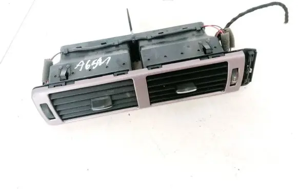 Audi A6 S6 C5 4B Dash center air vent grill 4B1820951