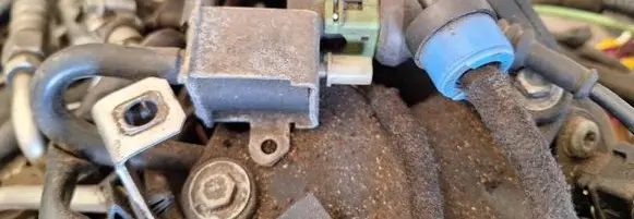 Audi A4 S4 B5 8D Turbo solenoid valve