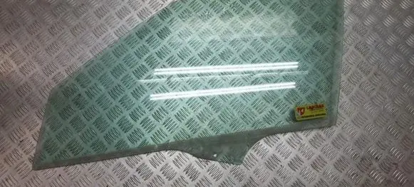 Peugeot 406 Front door window glass four-door