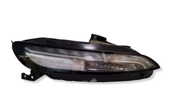 Jeep Cherokee Headlight/headlamp 68157104AQ 130732948901 10EEG130772