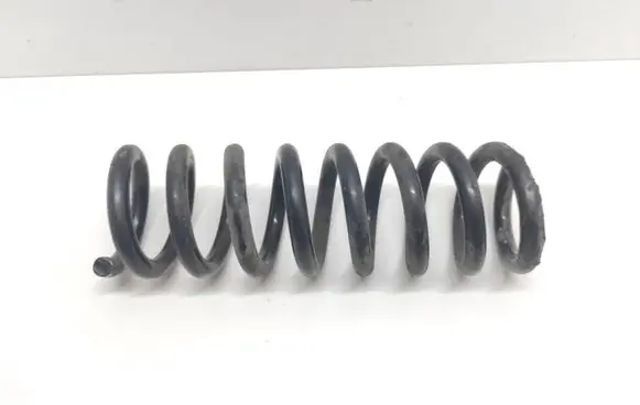 Mercedes-Benz E W212 Rear coil spring