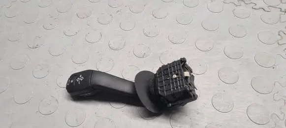 BMW 5 E39 Indicator stalk 8352172