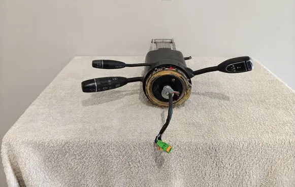 Mercedes-Benz R W251 Steering wheel axle A2514600616