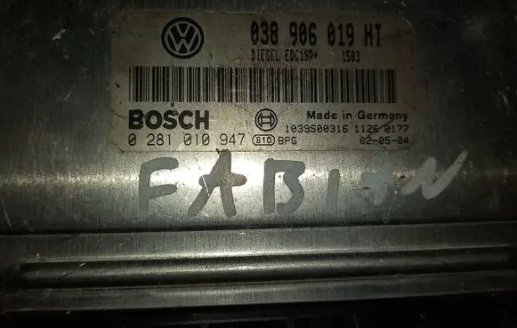 Skoda Fabia Mk1 (6Y) Engine control unit/module 038906019HT 1039S00316 0281010947