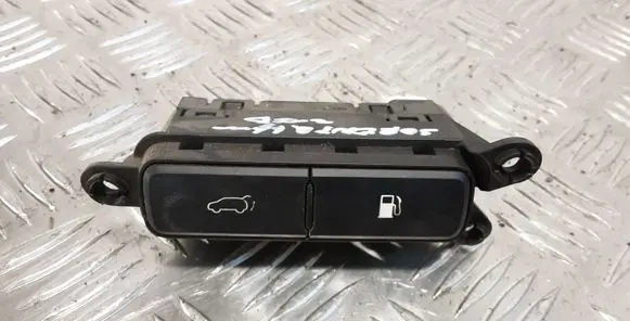 KIA Sorento Fuel tank opening switch 