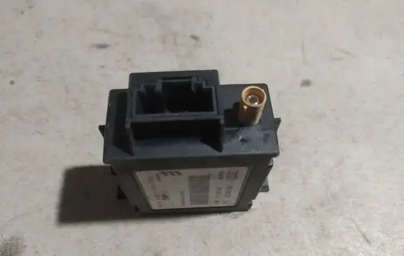 Volkswagen Touareg II Auxiliary heating control unit/module 8K0963271
